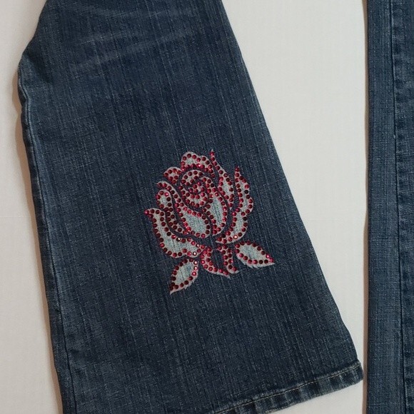 Western Denim Bank Women’s Flare Jeans Flower Bedazzling Medium Wash Size 30 - Picture 9 of 13